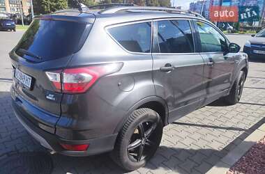 Позашляховик / Кросовер Ford Escape 2017 в 