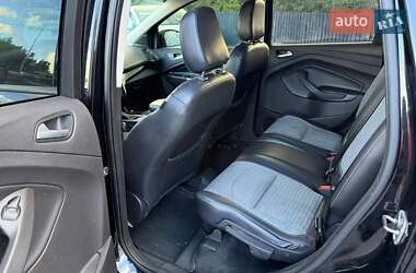 Позашляховик / Кросовер Ford Escape 2018 в 