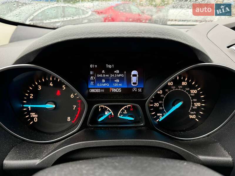 Позашляховик / Кросовер Ford Escape 2017 в Луцьку