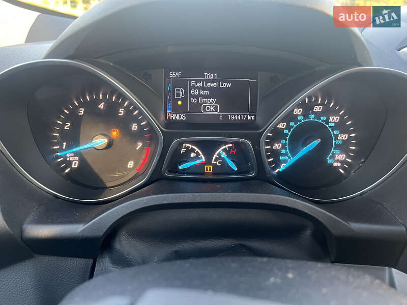 Внедорожник / Кроссовер Ford Escape 2015 в Золочеве