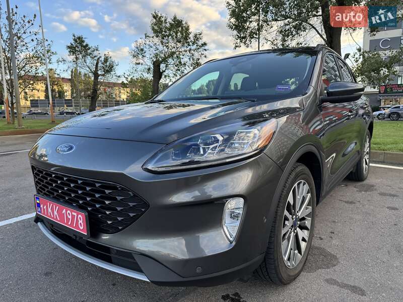 Внедорожник / Кроссовер Ford Escape 2020 в Киеве