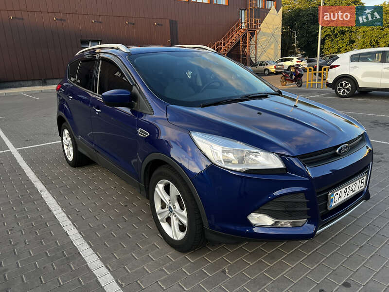 Внедорожник / Кроссовер Ford Escape 2014 в Черкассах