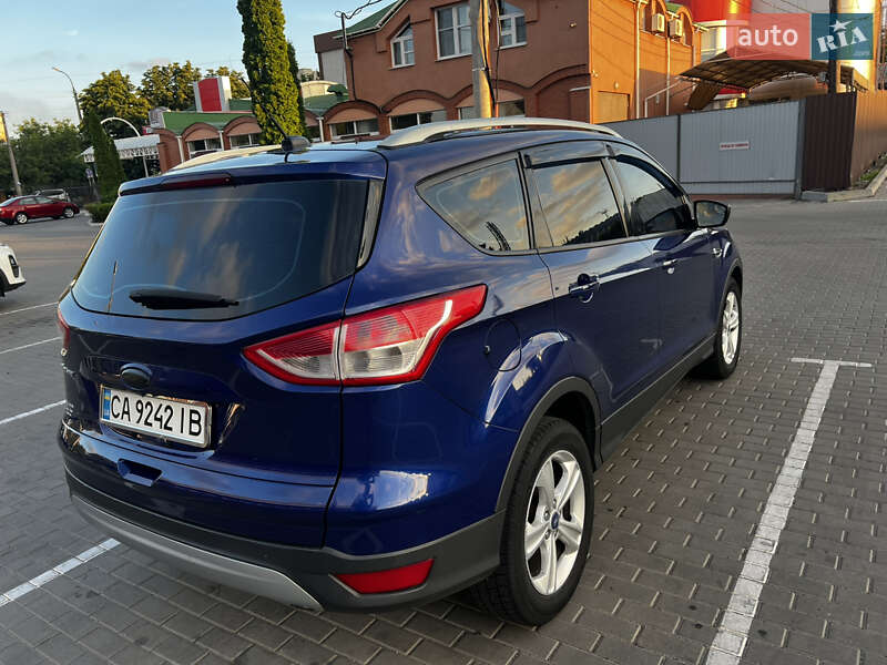 Внедорожник / Кроссовер Ford Escape 2014 в Черкассах