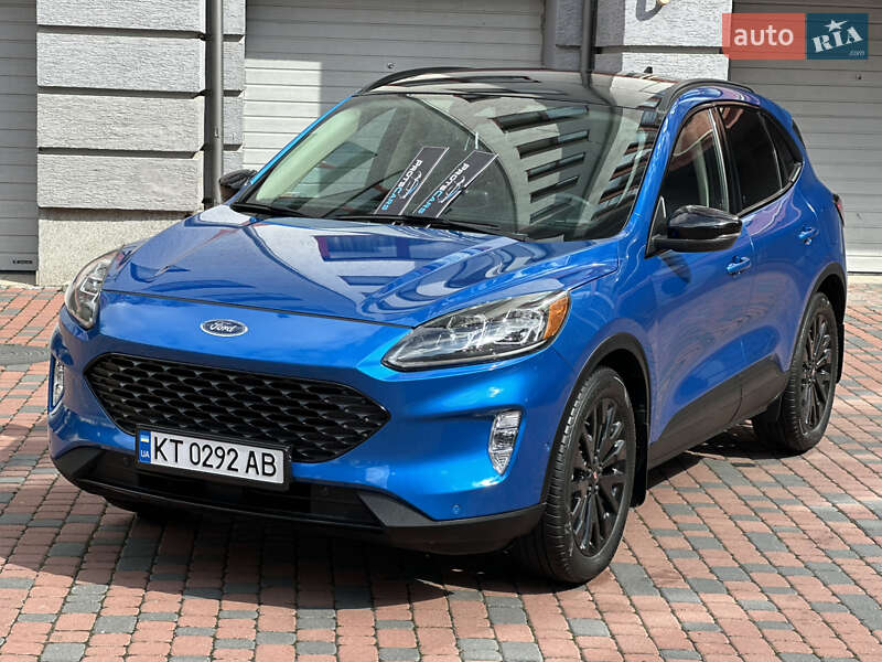 Внедорожник / Кроссовер Ford Escape 2020 в Ивано-Франковске