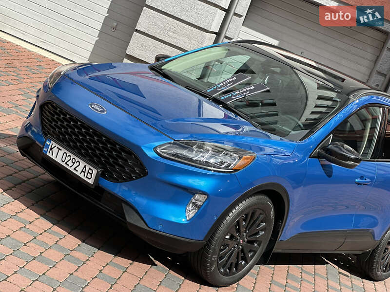 Внедорожник / Кроссовер Ford Escape 2020 в Ивано-Франковске