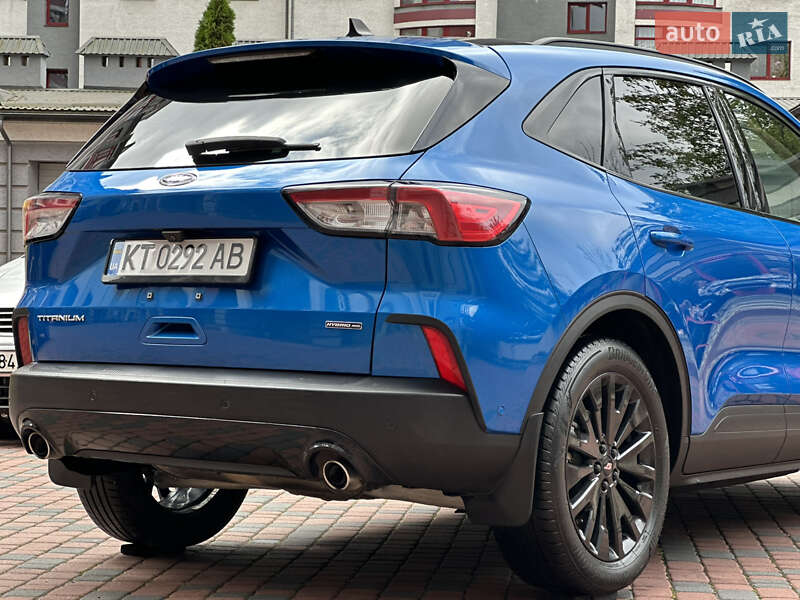 Внедорожник / Кроссовер Ford Escape 2020 в Ивано-Франковске