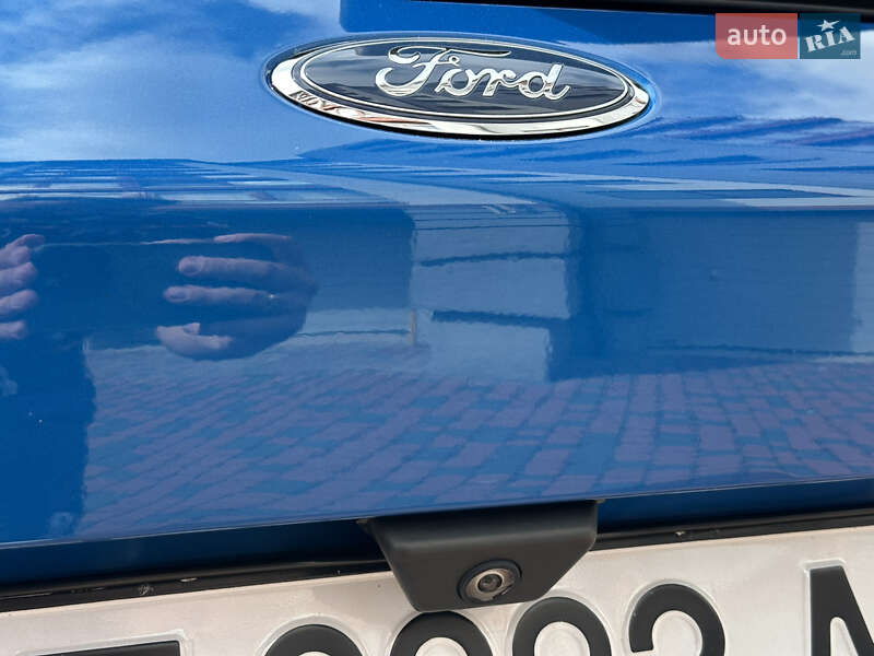 Внедорожник / Кроссовер Ford Escape 2020 в Ивано-Франковске