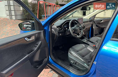 Внедорожник / Кроссовер Ford Escape 2020 в 