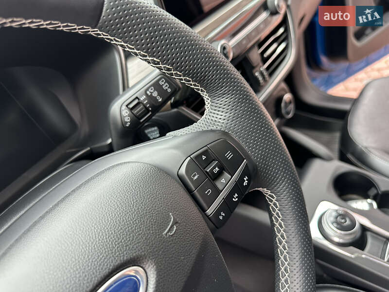 Внедорожник / Кроссовер Ford Escape 2020 в Ивано-Франковске