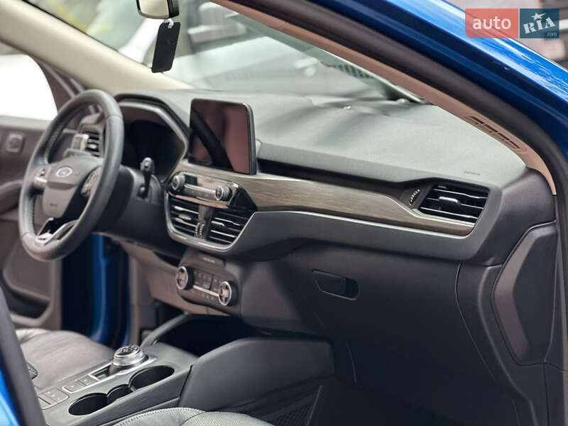 Внедорожник / Кроссовер Ford Escape 2020 в Ивано-Франковске