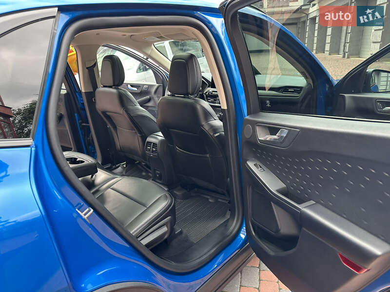 Внедорожник / Кроссовер Ford Escape 2020 в Ивано-Франковске