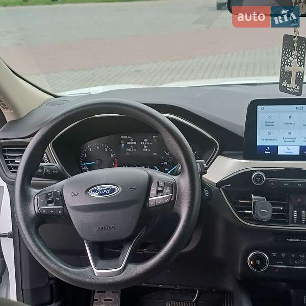 Внедорожник / Кроссовер Ford Escape 2020 в Львове
