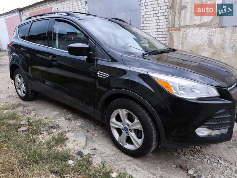 Внедорожник / Кроссовер Ford Escape 2012 в Чернигове