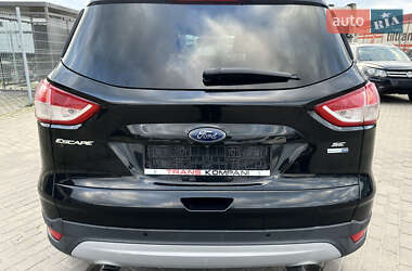 Внедорожник / Кроссовер Ford Escape 2014 в 