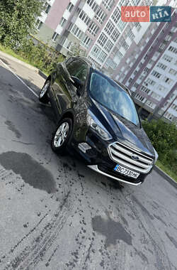 Внедорожник / Кроссовер Ford Escape 2017 в 