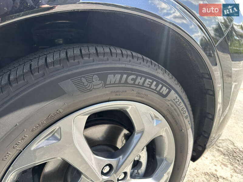 Внедорожник / Кроссовер Ford Escape 2023 в Киеве