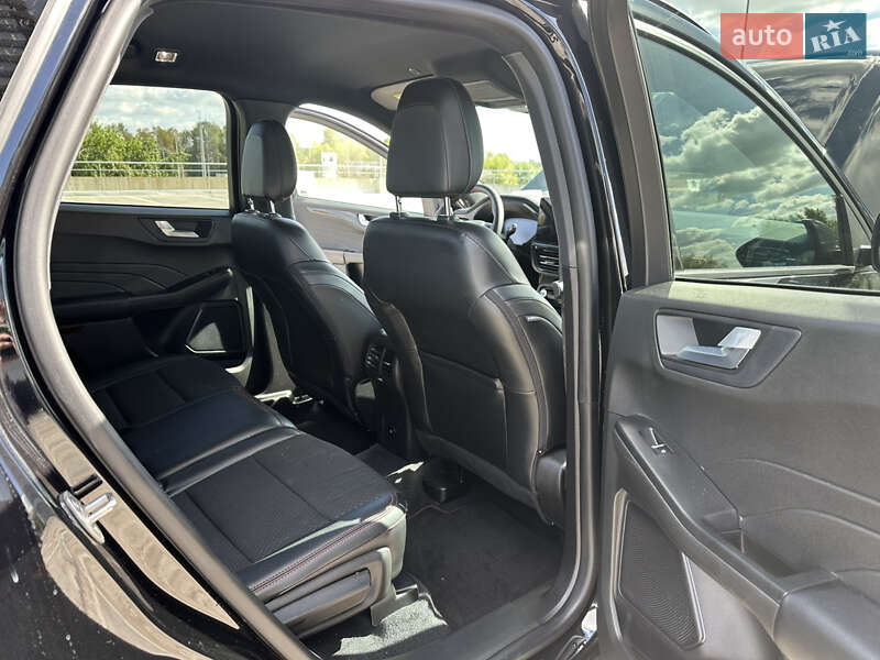 Внедорожник / Кроссовер Ford Escape 2023 в Киеве