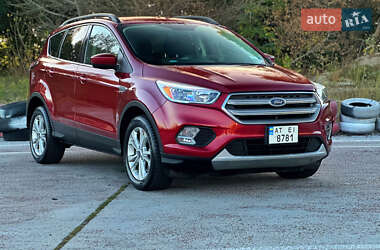 Внедорожник / Кроссовер Ford Escape 2018 в Киеве