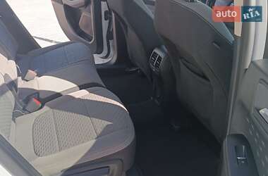 Внедорожник / Кроссовер Ford Escape 2020 в 
