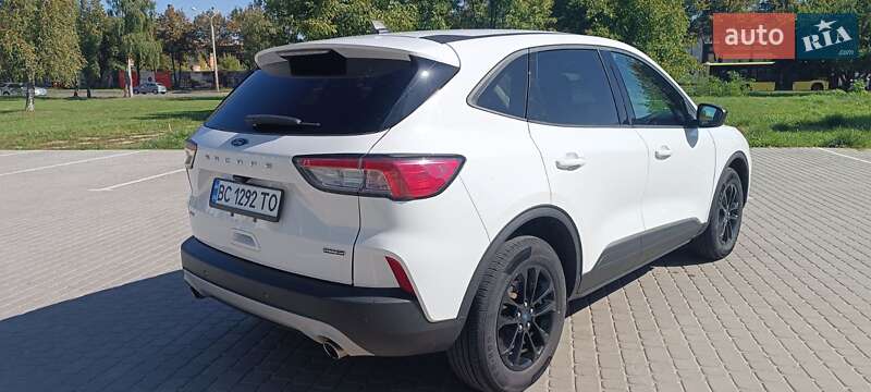 Внедорожник / Кроссовер Ford Escape 2020 в Львове