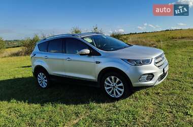 Внедорожник / Кроссовер Ford Escape 2017 в 