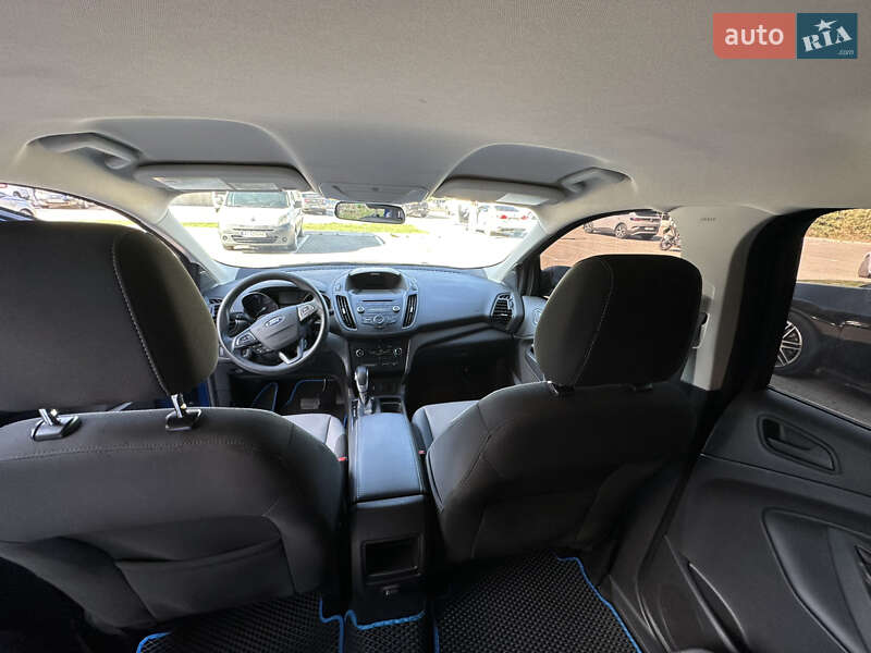 Позашляховик / Кросовер Ford Escape 2017 в Києві