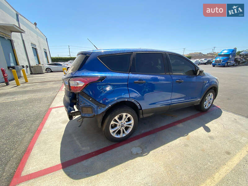 Позашляховик / Кросовер Ford Escape 2017 в Києві