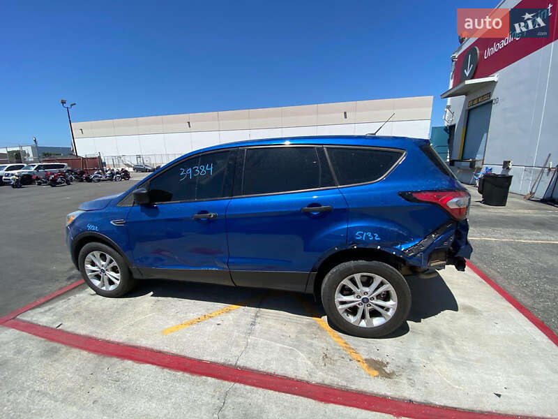 Позашляховик / Кросовер Ford Escape 2017 в Києві