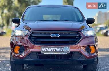 Внедорожник / Кроссовер Ford Escape 2018 в 