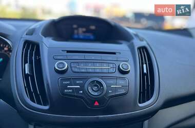 Внедорожник / Кроссовер Ford Escape 2018 в 
