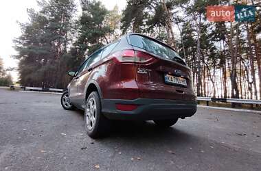 Внедорожник / Кроссовер Ford Escape 2015 в Ланне