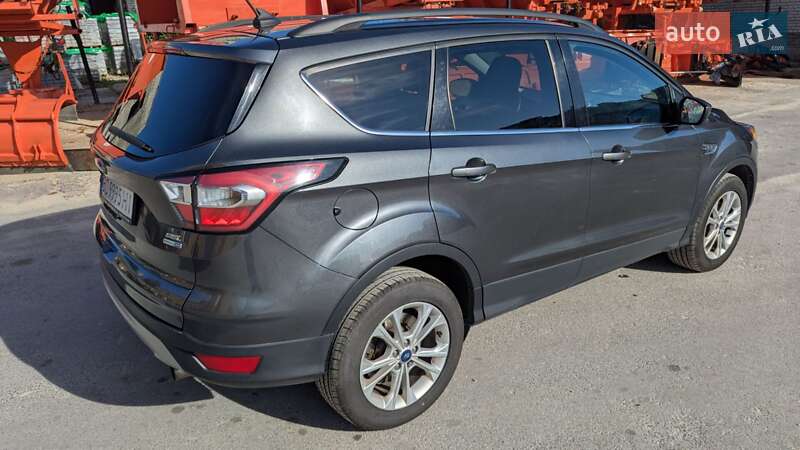 Внедорожник / Кроссовер Ford Escape 2019 в Львове