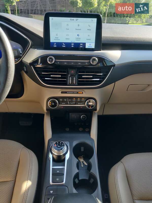 Внедорожник / Кроссовер Ford Escape 2019 в Золочеве фото 14 Внедорожник / Кроссовер Ford Escape 2019 в Золочеве