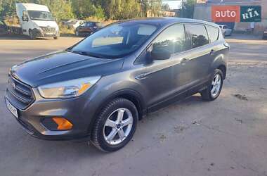 Внедорожник / Кроссовер Ford Escape 2016 в 