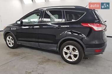 Внедорожник / Кроссовер Ford Escape 2015 в 