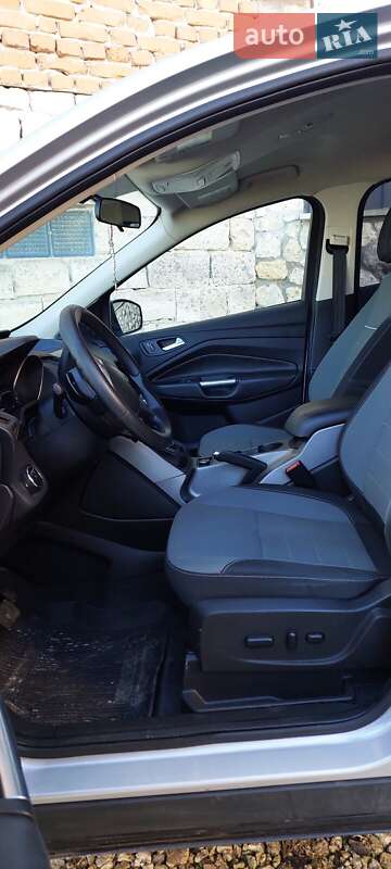 Внедорожник / Кроссовер Ford Escape 2014 в Тернополе
