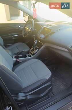 Внедорожник / Кроссовер Ford Escape 2013 в 