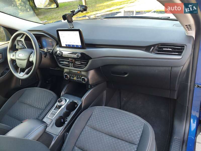 Внедорожник / Кроссовер Ford Escape 2023 в Запорожье