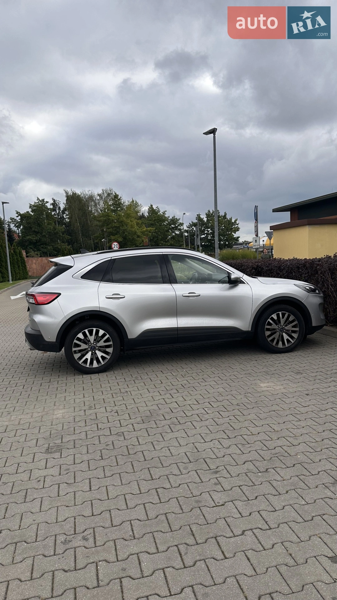 2020 Ford Escape - мініатюра 2