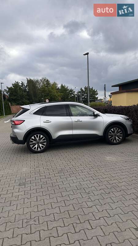 Внедорожник / Кроссовер Ford Escape 2020 в Киеве