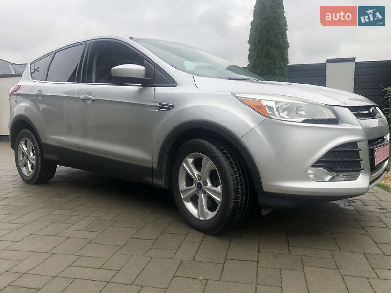 Внедорожник / Кроссовер Ford Escape 2014 в 