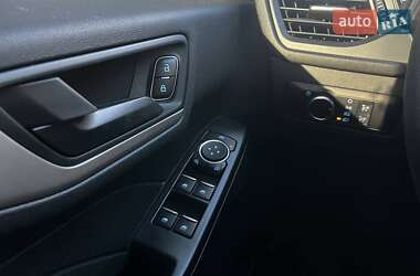Внедорожник / Кроссовер Ford Escape 2022 в 