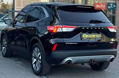 Внедорожник / Кроссовер Ford Escape 2020 в 