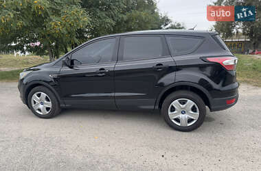 Внедорожник / Кроссовер Ford Escape 2017 в 