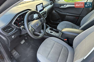 Внедорожник / Кроссовер Ford Escape 2021 в 