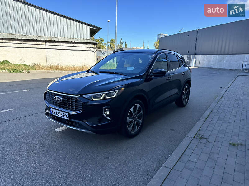 Внедорожник / Кроссовер Ford Escape 2023 в Киеве