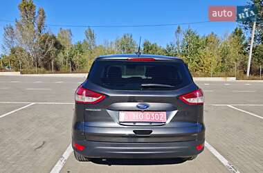 Внедорожник / Кроссовер Ford Escape 2015 в 