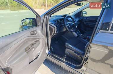 Внедорожник / Кроссовер Ford Escape 2015 в 