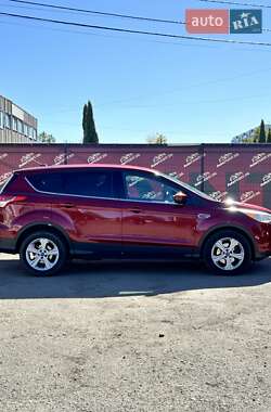 Внедорожник / Кроссовер Ford Escape 2015 в 
