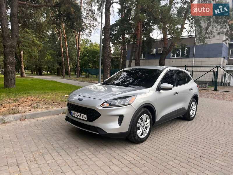 Внедорожник / Кроссовер Ford Escape 2019 в Горишних Плавнях